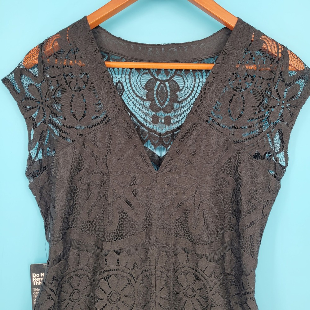 NWT Express Black Lace Maxi Dress Womens Medium Crochet Gothic feminine fitted - Picture 2 of 9